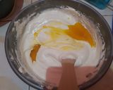 Foto langkah ke 4 dari resep Bolu Pandan Kukus Praktis.