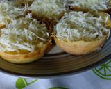 Foto langkah ke 9 dari resep Martabak Manis Mini.