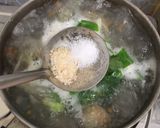 Foto langkah ke 5 dari resep Sup Bola Udang.