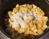 Une image de l'étape 3 de Confit de pommes au brandy, vanille et cannelle.