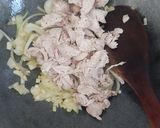 Foto langkah ke 2 dari resep Creamy Chicken Soup.