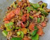 A picture of step 2 of Paneer Veggies Dry Curry.