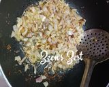 A picture of step 4 of Kathiyawadi Lasaniya Batata.