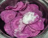 Foto langkah ke 1 dari resep Keripik Ubi Ungu.
