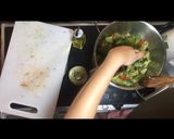 A picture of step 2 of Broccoli egg drop soup with prawns.