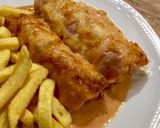 Töltött sonkatekercsek paradicsomos sajtmártásban recept fázis 2 fotója