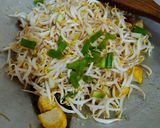 Foto langkah ke 3 dari resep Tumis Toge Tahu.