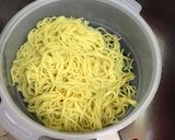 Foto langkah ke 1 dari resep Mie goreng singapore.