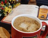हॉट मिल्की क्रिमी कॉफी (hot milky creamy coffee recipe in marathi) रेसिपी स्टेप 7 फोटो