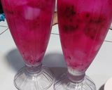 Foto langkah ke 3 dari resep Es Buah Naga Del Coco.
