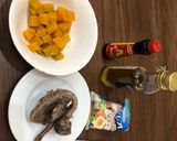 Hình bước làm 1 của món Cháo bồ câu + bí đỏ