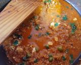 A picture of step 5 of Soya Brinjal Bharta Stuffed Eggplant Boat in Soyabean curry.