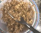 Foto del paso 2 de la receta: Crumble light! De avena!