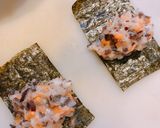 Hình bước làm 2 của món Chả ức gà rong biển