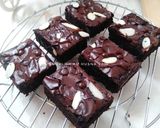 Foto langkah ke 8 dari resep Chewy Brownies shiny (otang/no mixer).