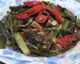Foto langkah ke 3 dari resep Tumis genjer tauco sederhana.