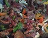Foto del paso 1 de la receta: Carne Con Vegetales en salsa #lacocinadegiri