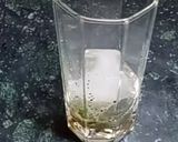 A picture of step 2 of Gondhoraj lemon soda.