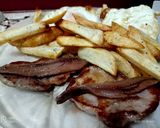 Foto del paso 2 de la receta Un clásico, huevos fritos con patatas y lomo