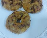 A picture of step 2 of Sabudana vada donut with sweet curd and mint chutney.