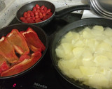 Foto del paso 1 de la receta: Churrasco ibérico y tomatitos asados con patatas y pimientos fritos