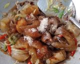 Foto langkah ke 4 dari resep Oseng Kikil Bumbu Kecap.