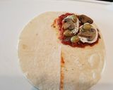 Une image de l'étape 2 de Wrap hack saveur pizza au chèvre.