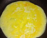รูปขั้นตอนการทำที่ 1 ของ ข้าวกล่องไข่ห่อข้าว (Egg-wrapped Rice Lunch Box)