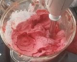 Foto del paso 3 de la receta: Helado de 🍓 frutilla
