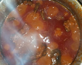 A picture of step 1 of Macaroni and stew.