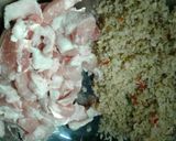 Hình bước làm 1 của món Ba rọi xào mắm ruốc