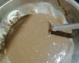 A picture of step 2 of Brownie cake with parle g biscuits and bourbon biscuits.