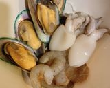 รูปขั้นตอนการทำที่ 1 ของ ทะเลรสเผ็ดเกาหลี (แฮ มุล จิม)Hae mool jim (해물찜)🦑🦐🦪🦀 style by barbie👩🏼‍🍳