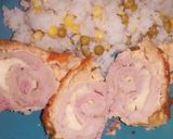 Töltött húsi tekercs tárkonyos-fokhagymás szósz alatt sütve recept fázis 8 fotója