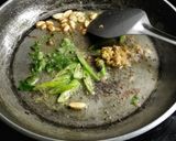 वांगे बटाटा सुकी भाजी (vange batata suki bhaji recipe in marathi) रेसिपी स्टेप 2 फोटो 