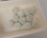Foto langkah ke 4 dari resep Milky Matcha Ball.