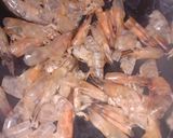 Foto langkah ke 2 dari resep Kaldu Udang homemade.