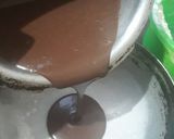 A picture of step 3 of 7 spoon unique cake.