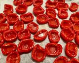 Une image de l'étape 2 de Tomates de cerise à l’huile d’olive et graines de fenouil.