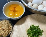 Hình bước làm 1 của món Trứng Chiên Chà Bông