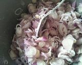 A picture of step 2 of Crispy Fried Shallot.