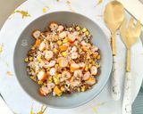 Foto del paso 6 de la receta: Ensalada de arroz tricolor con gambas y palitos de cangrejo