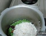 A picture of step 8 of Matar Pulao.