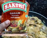 A picture of step 9 of Hariyali Chicken Gravy.