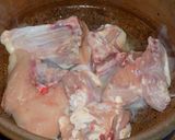Foto del paso 3 de la receta: Pollo al champaña (en cazuela de barro)
