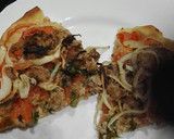 Foto del paso 5 de la receta: Coca de tomate, atún y cebolla