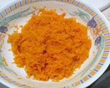 Foto langkah ke 1 dari resep Bolu Kukus Labu Kuning Merekah.