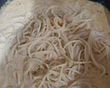 Foto del paso 3 de la receta: Spaghetti con crema de pimientos y champiñones