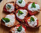Foto del passaggio 4 della ricetta Pizzette dell'asilo con pane rustico