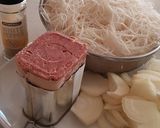 A picture of step 1 of Vermicelli Noodles with Canned Corn Beef.